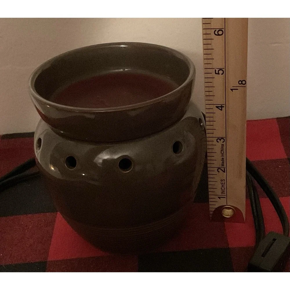 Scentsy‎  Soapstone Midsize - Wax Warmer Good Used Working Midsize Compact